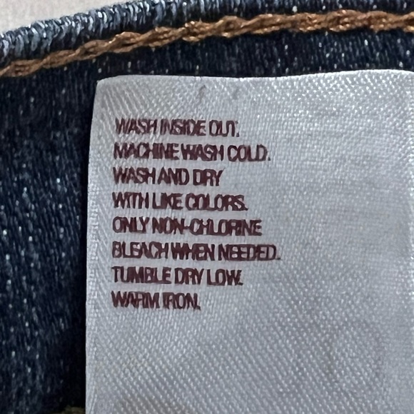 Diva Short Style Old Navy Women’s Blue Jeans - Picture 7 of 8